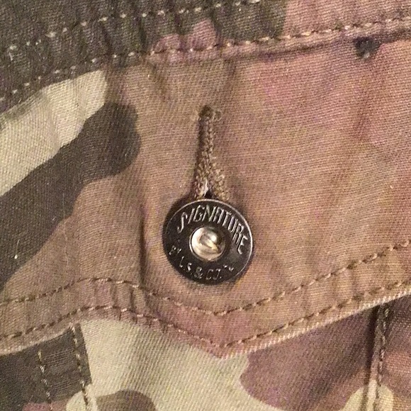 Levi Strauss & co camel jean jacket, size medium - Picture 4 of 7